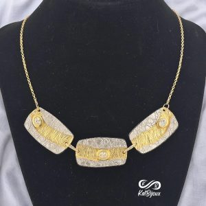 necklace-river-of-gold-3-stone3 River of Gold necklace with 3 clear stones